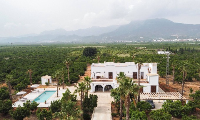 Polinya de Xuquer Villa | Villa 'Monsalva' with Private Pool, Wi-Fi and Air Conditioning