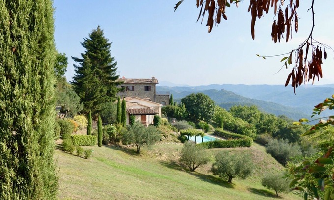Montone Villa | Villa Montone, luxury holiday home with stunning views