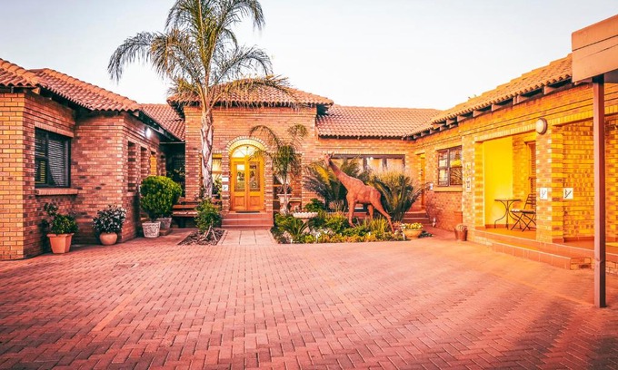 Kathu Bed & Breakfast | Villa Mosaiko