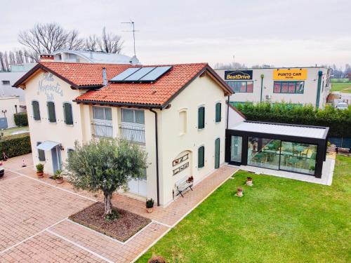 Mirano Bed & Breakfast | Villa Myosotis