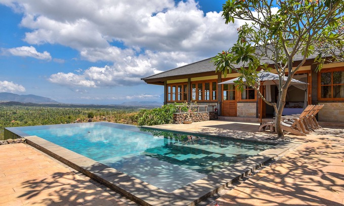 Pemuteran Villa | Villa Naga, Private Villa With Large Infinity Pool And Spectacular Views
