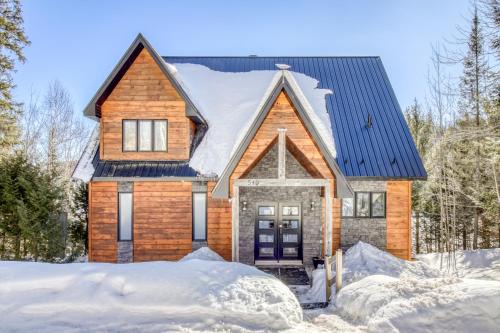 Saint Come Ski Chalet | Villa Nature Luxe Chalet Lake Access Private Spa