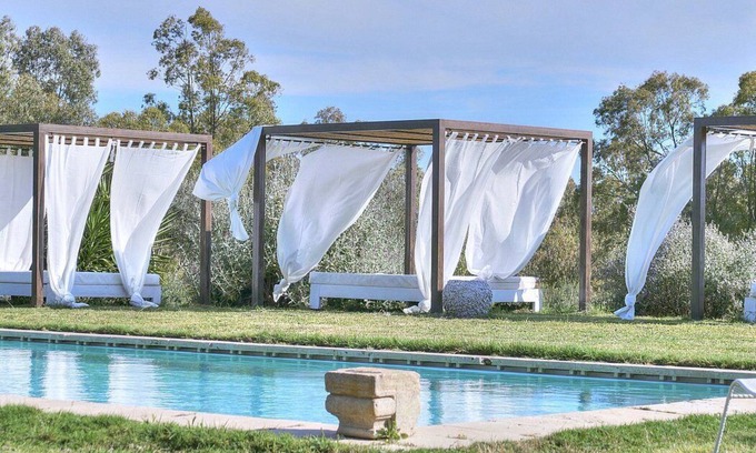 Caltagirone Villa | Villa Navelina: A characteristic and welcoming one-story villa in a quiet position, surrounded by the Sicilian countryside, with Free WI-FI.
