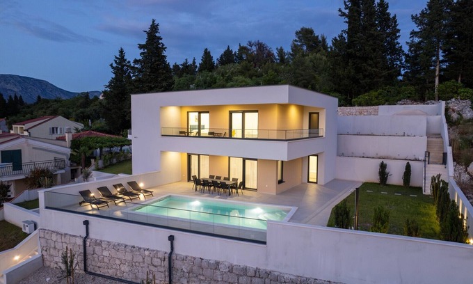 Ploce Villa | Villa Navis in Rogotin - Haus für 8 Personen