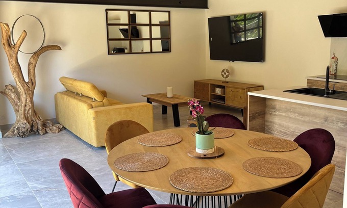 Anduze Villa | Villa'nduzienne, new villa in a quiet area, spacious and pleasant.
