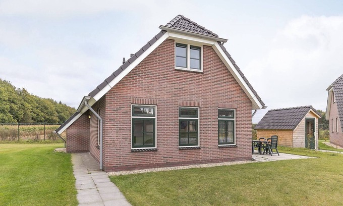 Hollandscheveld Villa | Villa Near Forest Trails