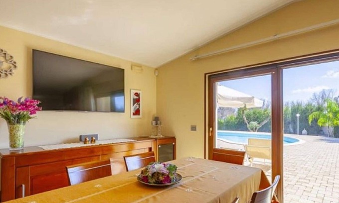 Melissano Villa | Villa near Gallipoli w/Pool