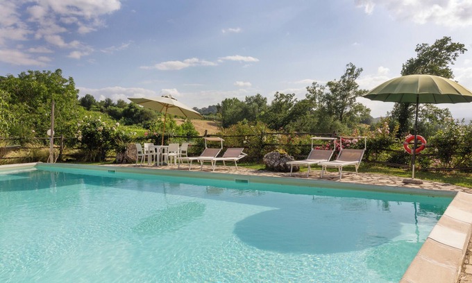 Magliano Sabina Villa | Villa near Rome Infinity Pool Stunnig View