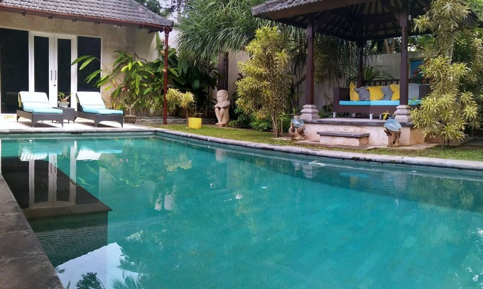 Sengkidu Villa | Villa near the beach, 2 bed, pool, staff, cat.