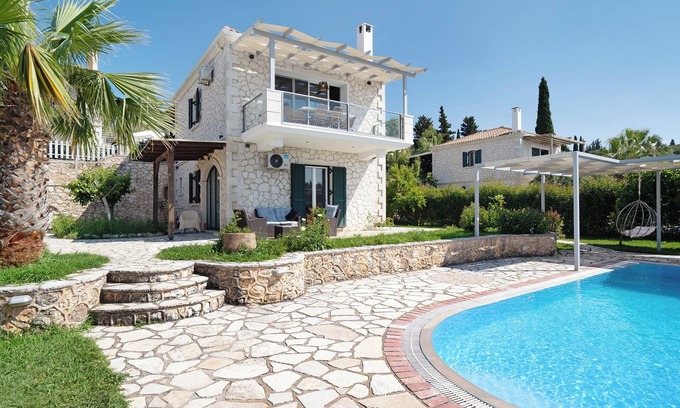 Tsoukaladhes Villa | "Villa Nefeli" with Sea View, Private Pool & Wi-Fi
