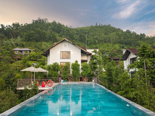 Thach That House | Villa Nhà Ba Gian Hoà Lạc