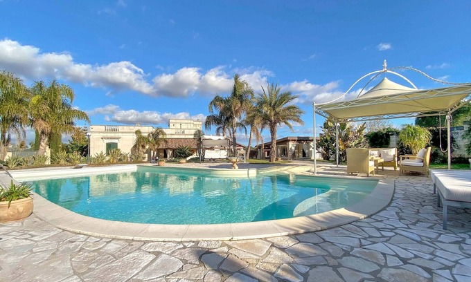 Scorrano Villa | Villa Nicrys by Perle di Puglia