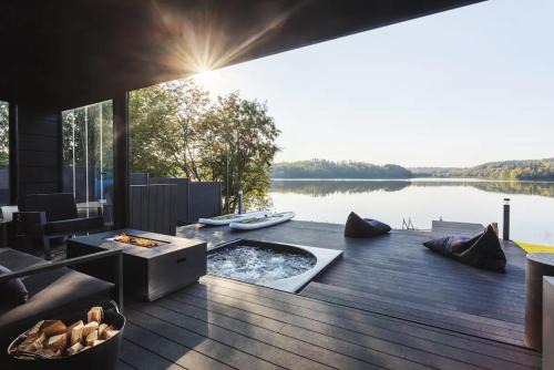 Salo Villa | Villa Noir Muurla - Premium - Lakefront - Stylish