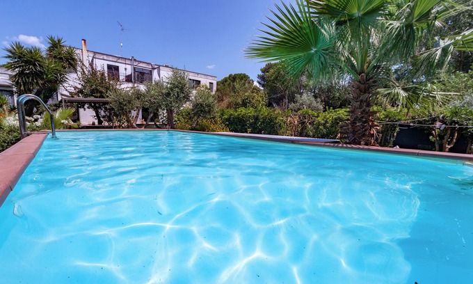 Lizzanello Villa | Villa "Olivia Pool Tennis Spa - B" with Shared Pool, Shared Sauna & Wi-Fi