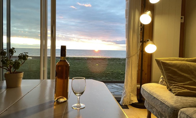 Hauteville-sur-Mer House | Villa on the seafront in Hauteville sur mer. West coast of Cotentin