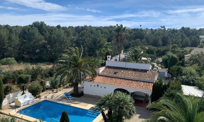Tarraula Villa | Villa on wooded grounds, peaceful area, 9x4 pool, 7 min from the beach
