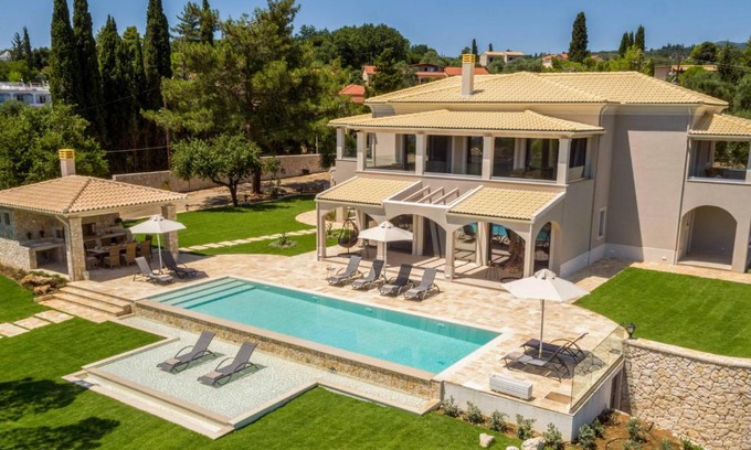 Dassia Villa | Villa Onore