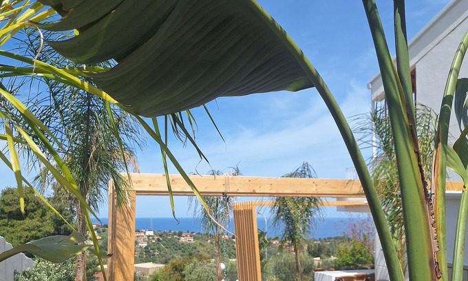 Trabia Villa | Villa Ortensia infinity pool sea view