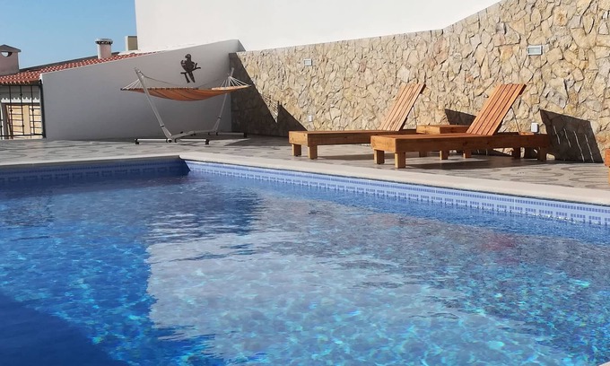 Atalaia Villa | Villa overlooking Praia da Areia Branca with no shared spaces!