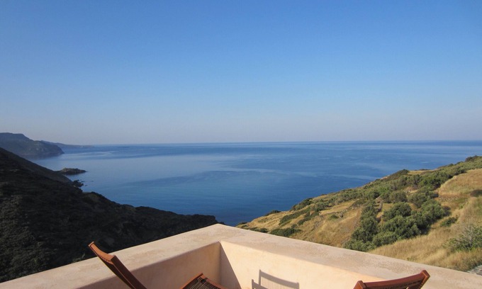 Kithira Villa | Villa overlooking the sea