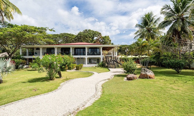 Potrero House | Villa Potrero Luxury Private Beachfront Home with Cook, Housekeeper, Concierge