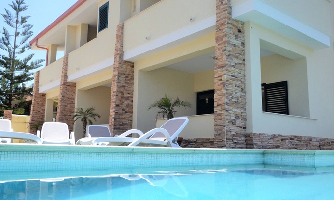Briatico Apartment | Villa Paglianiti - Your Family Residence