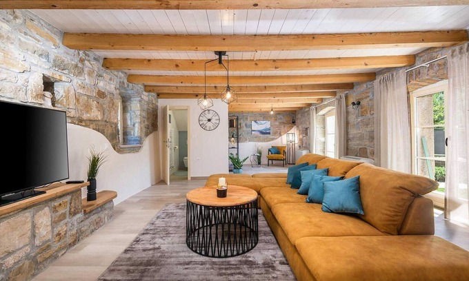 Kircija House | Villa Palazza, modern renovated holiday house, where you will find complete peace.