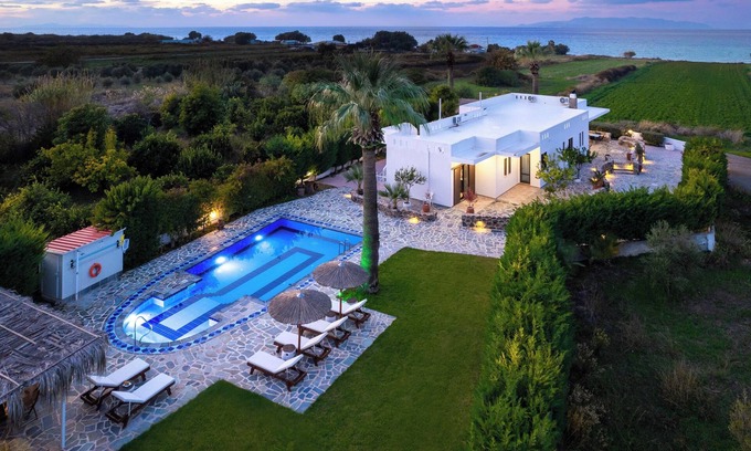 Fanes Villa | Villa Palmeras