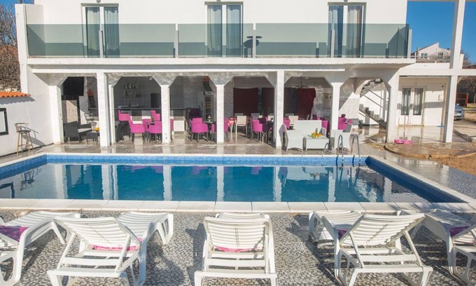 Cista Velika Villa | VILLA PANORAMA-SPORT,POOL&BAR