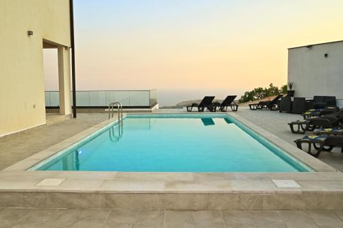 Ravno Villa | Villa Panorama - autumn luxury villa - heated pool and jacuzzi