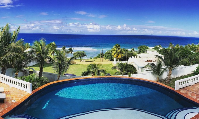 Bravos de Boston House | Villa Panorama, Private Home and Pool