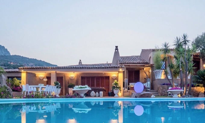 Pantogia Villa | VILLA PANTOGIA - Seven Bedroom Villa, Sleeps 13