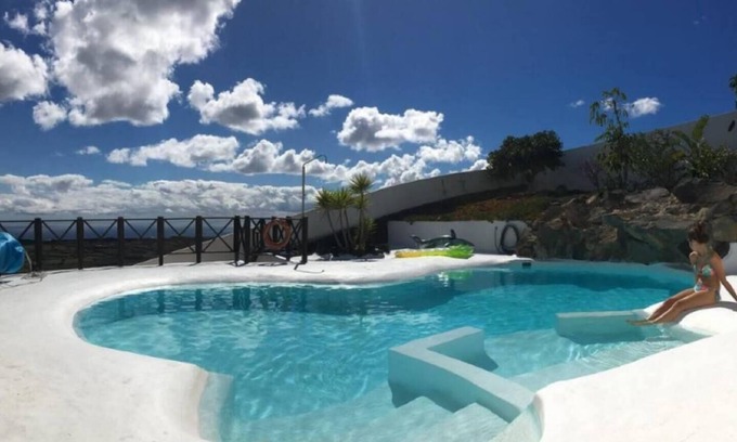Conil Villa | Villa Papaz - cosy, spacious, sea view, pool