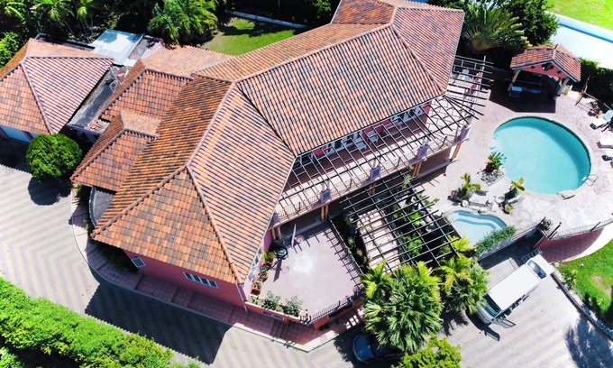 IronShore Estates Villa | Villa Paradise- Pool, Jacuzzi & More
