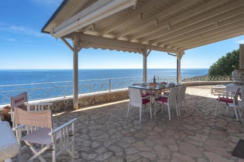 Corsano Villa | Villa Paradisio
