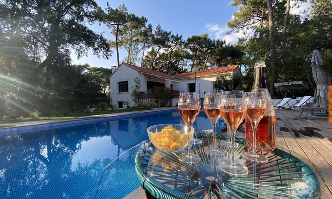 La Palmyre Villa | Villa Parfaite et Lumineuse Avec Piscine Dans un Parc Privé