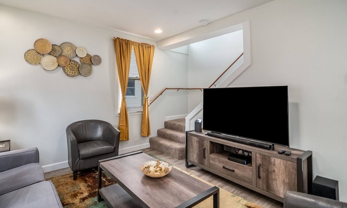 Villa Park House | Villa Park Rental