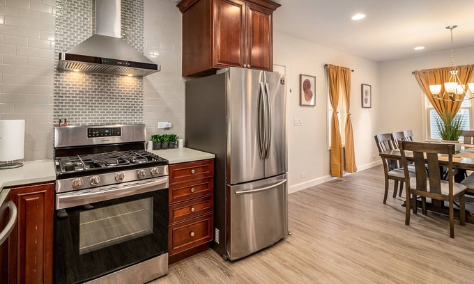 Lombard House | Villa Park Rentaln