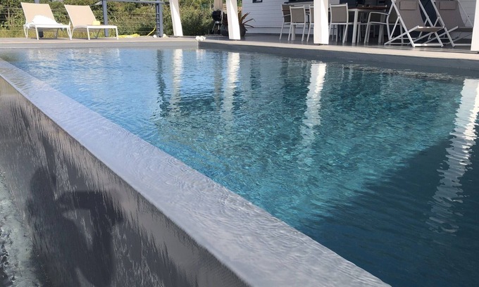 Grand-Bourg Villa | Villa Paruline with infinity pool and large terrace