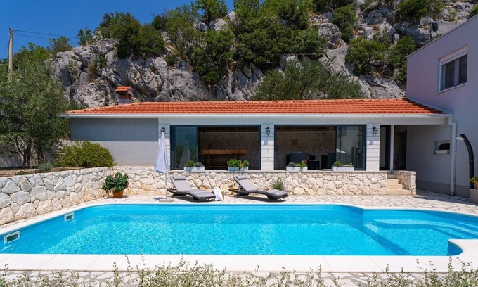 Omis Villa | Villa Pasika private 31m2 pool, summer kitchen with BBQ
