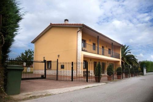 Aviles House | Villa Paula