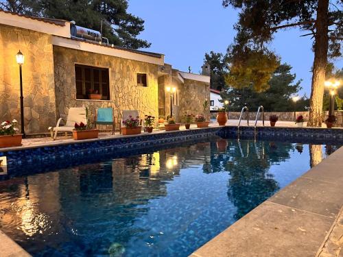 Platres Villa | VILLa PENELOPE