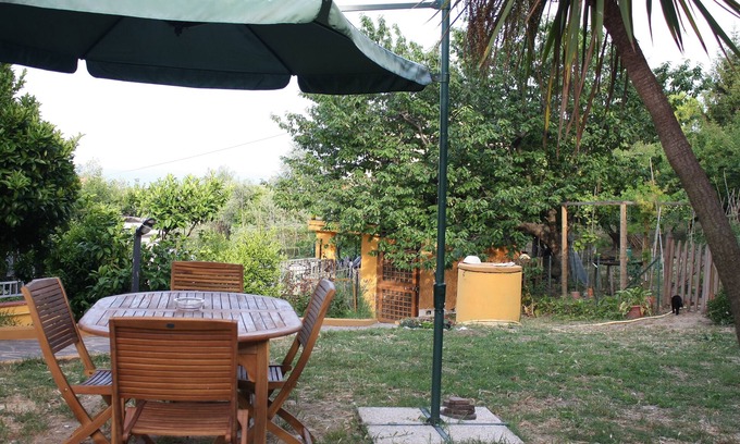 Francavilla al Mare Villa | Villa Peppe villa with garden near the beach pescara