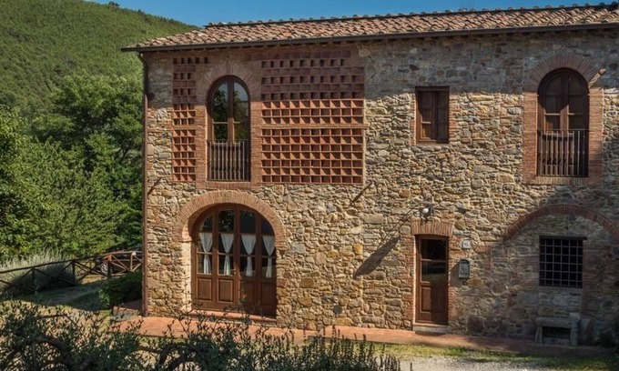 SantʼAndrea di Compito House | Villa Pergolone - Country House with Pool & Garden close to Lucca and Beaches