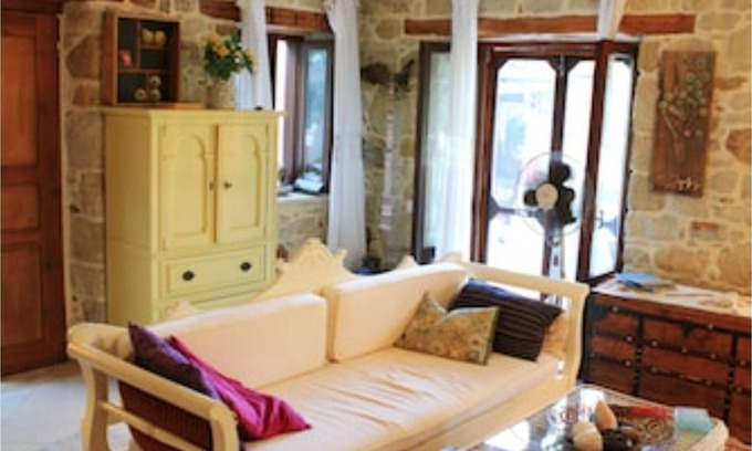 Sitia House | Villa Petite Olive