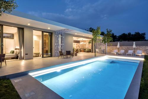 Maza Villa | VILLA PETRA PHILIPPOS heated pool optional