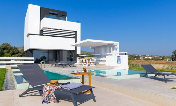 Gennadi Villa | Villa Pindar - Four Bedroom Villa, Sleeps 8
