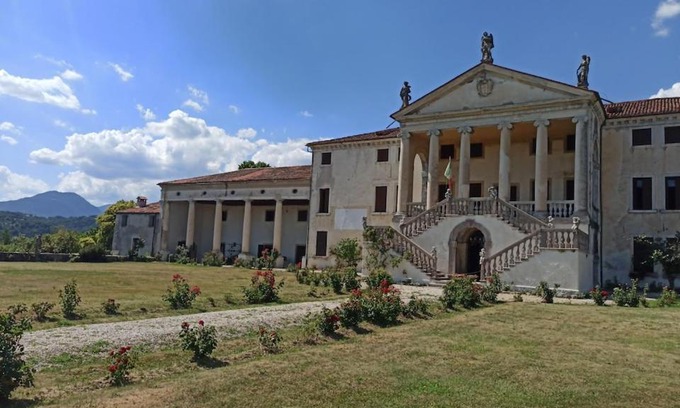Lugo di Vicenza Apartment | Villa Piovene Apartments