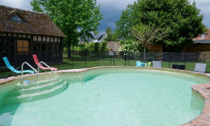 Dhuizon Villa | Villa Piscine Sécurisée Châteaux de la Loire