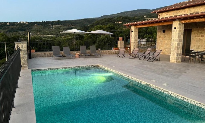 Castel del Piano Villa | Villa Podere Vista Verde